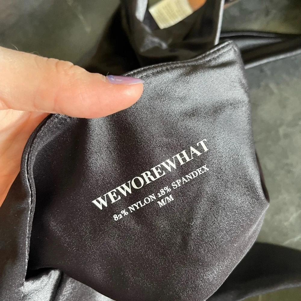 NEW Revolve WeWoreWhat Bandeau Bra Top in Black Shine M - Picture 6 of 6